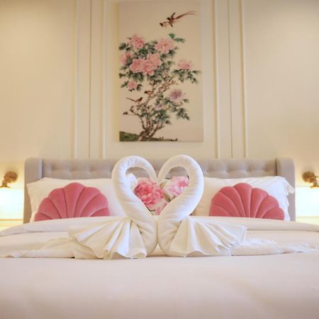 Hawa House Phuket Hotel Bagian luar foto